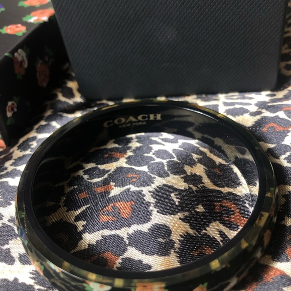 Coach Floral Bracelet - Picture 9 of 13